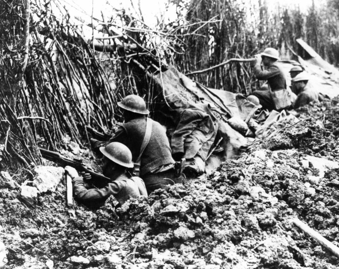 Trench war trenches british attrition english warfare front troops 1914 soldiers firing 1915 above wars stalemate great ww1 wwi over